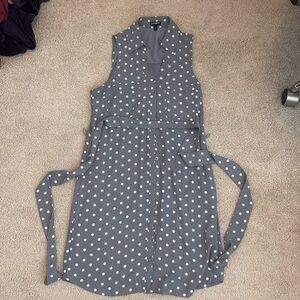 Sleeveless button up dress